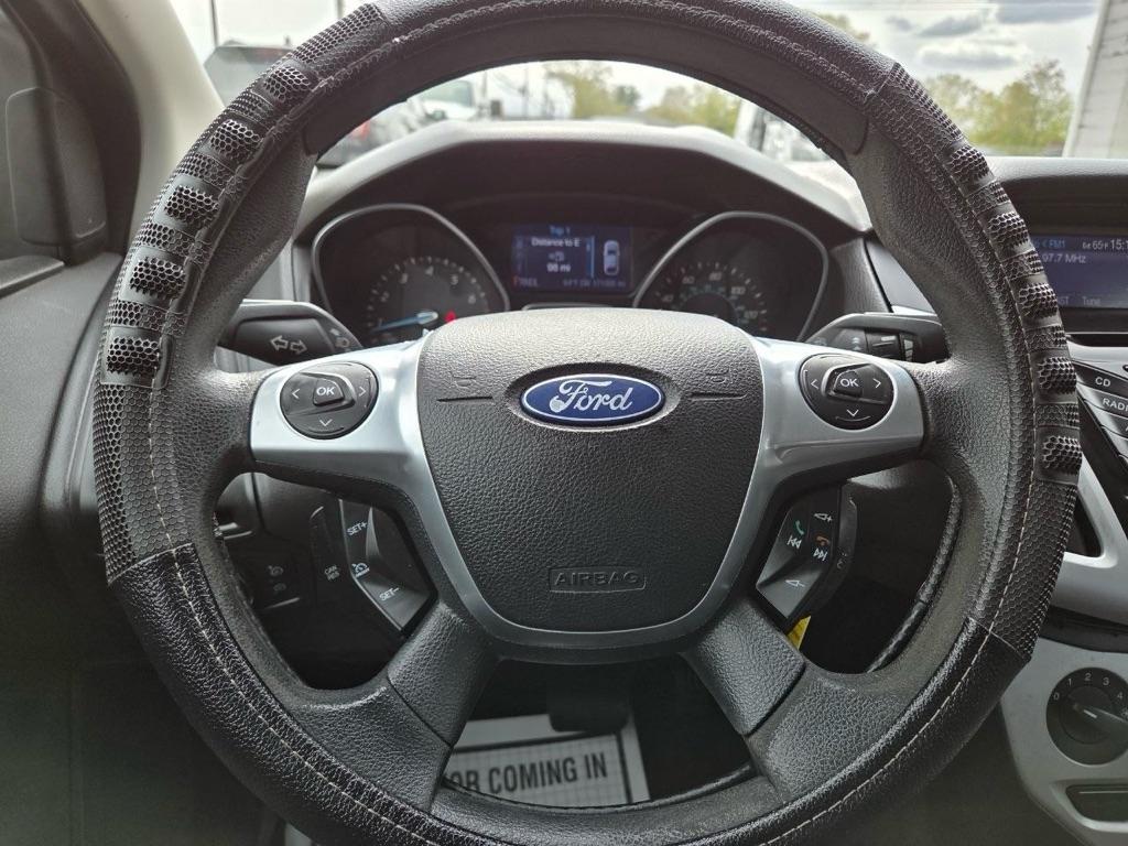 Ford Focus SE Sedan 2013