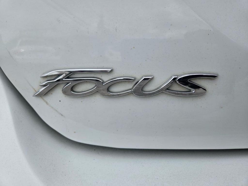 Ford Focus SE Sedan 2013