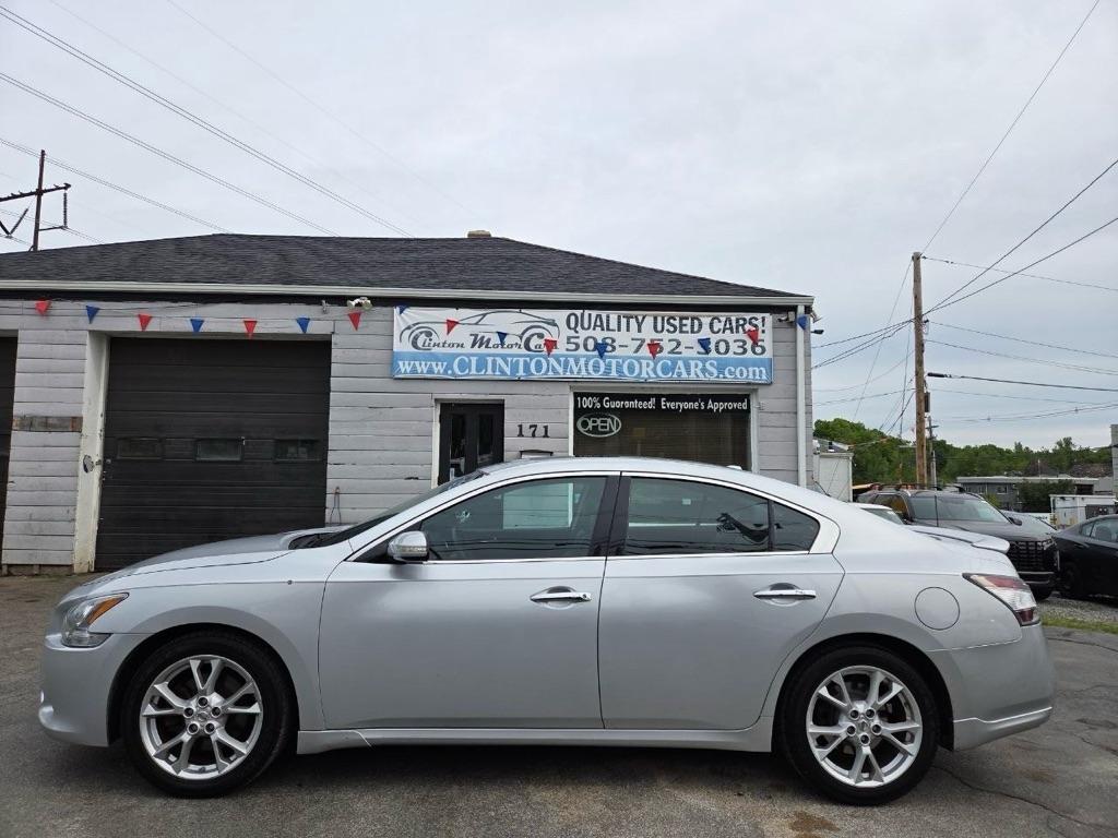 Nissan Maxima SV 2014