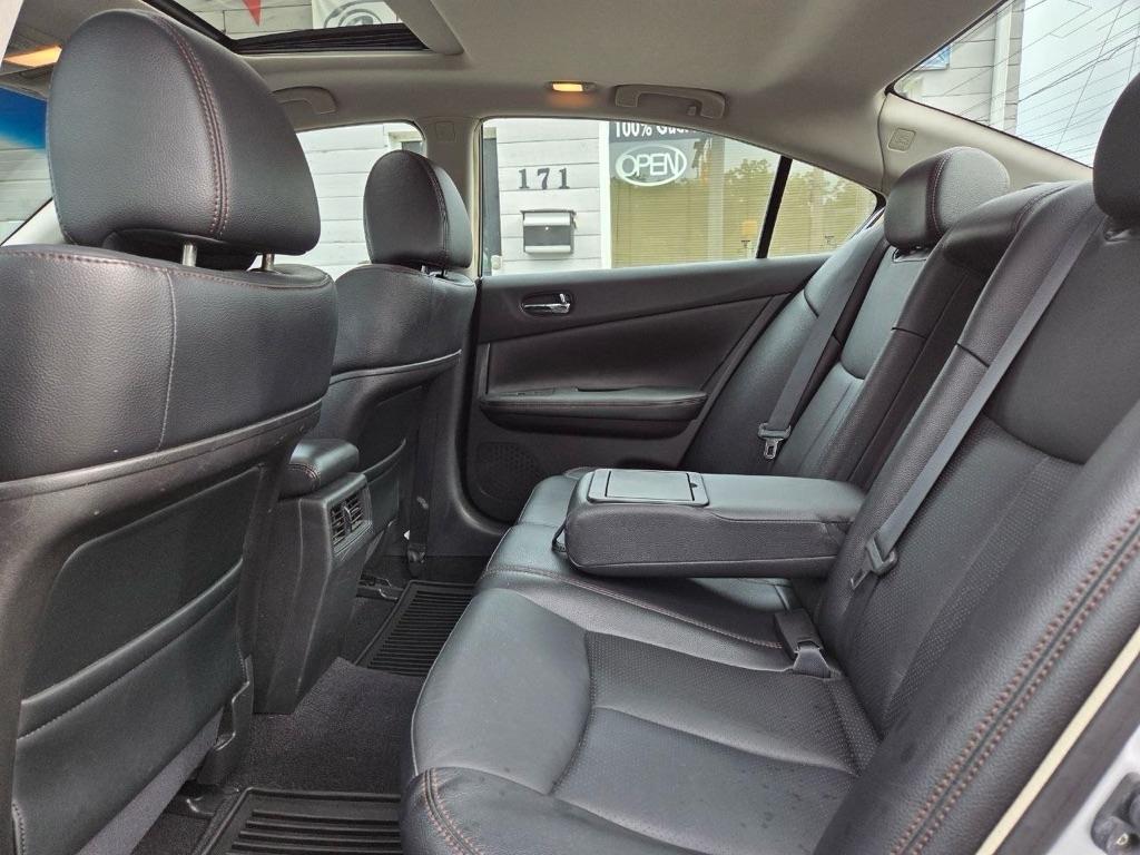 Nissan Maxima SV 2014