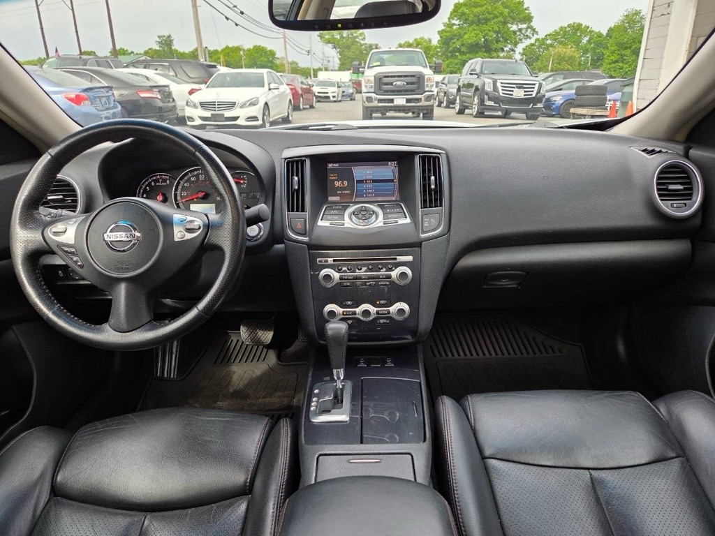 Nissan Maxima SV 2014