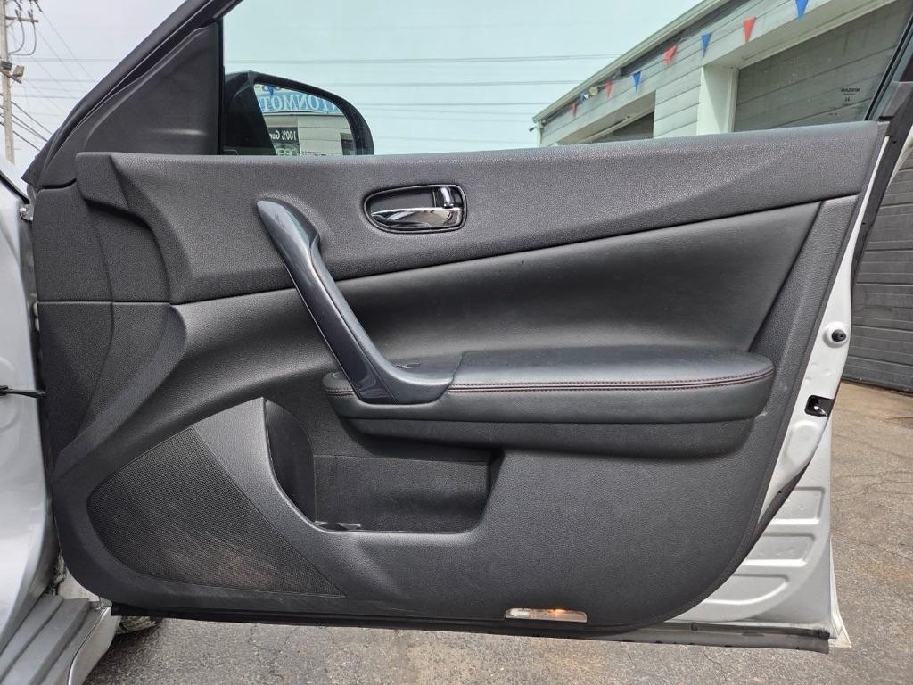 Nissan Maxima SV 2014