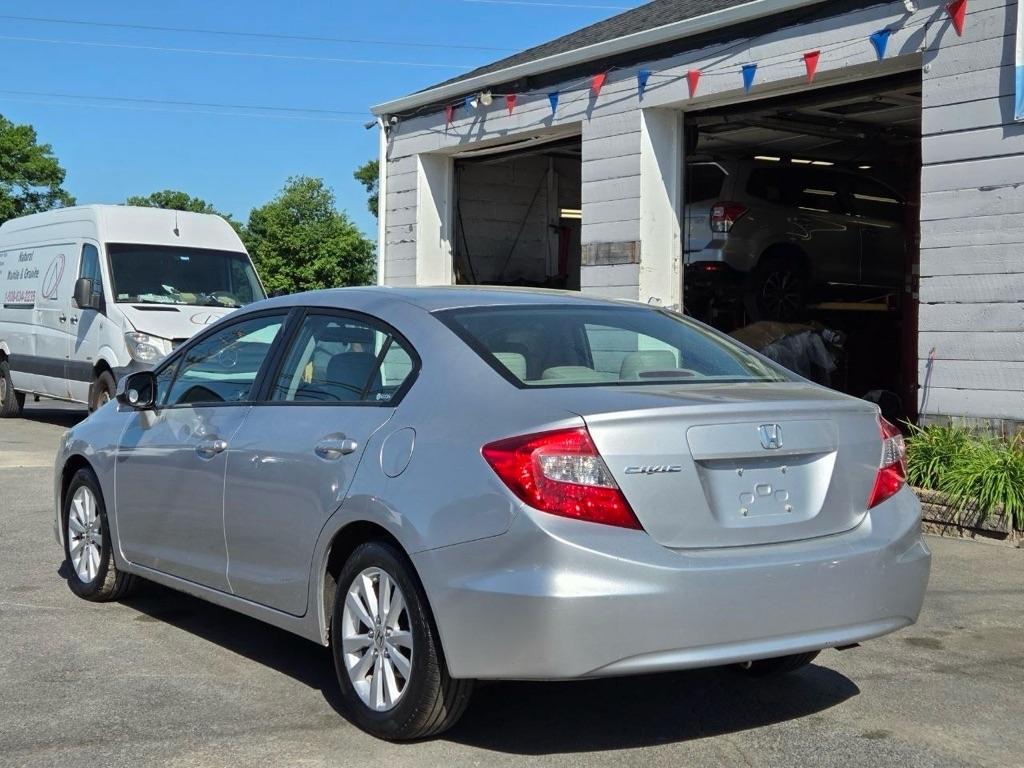 Honda Civic EX-L Sedan 5-Speed AT 2012