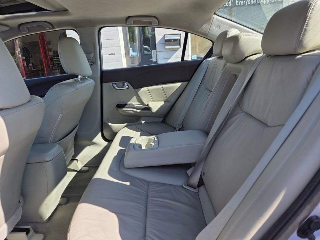 Honda Civic EX-L Sedan 5-Speed AT 2012