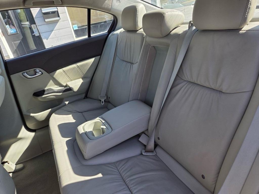 Honda Civic EX-L Sedan 5-Speed AT 2012