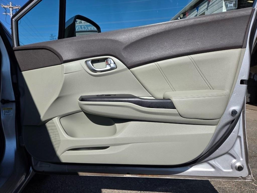 Honda Civic EX-L Sedan 5-Speed AT 2012
