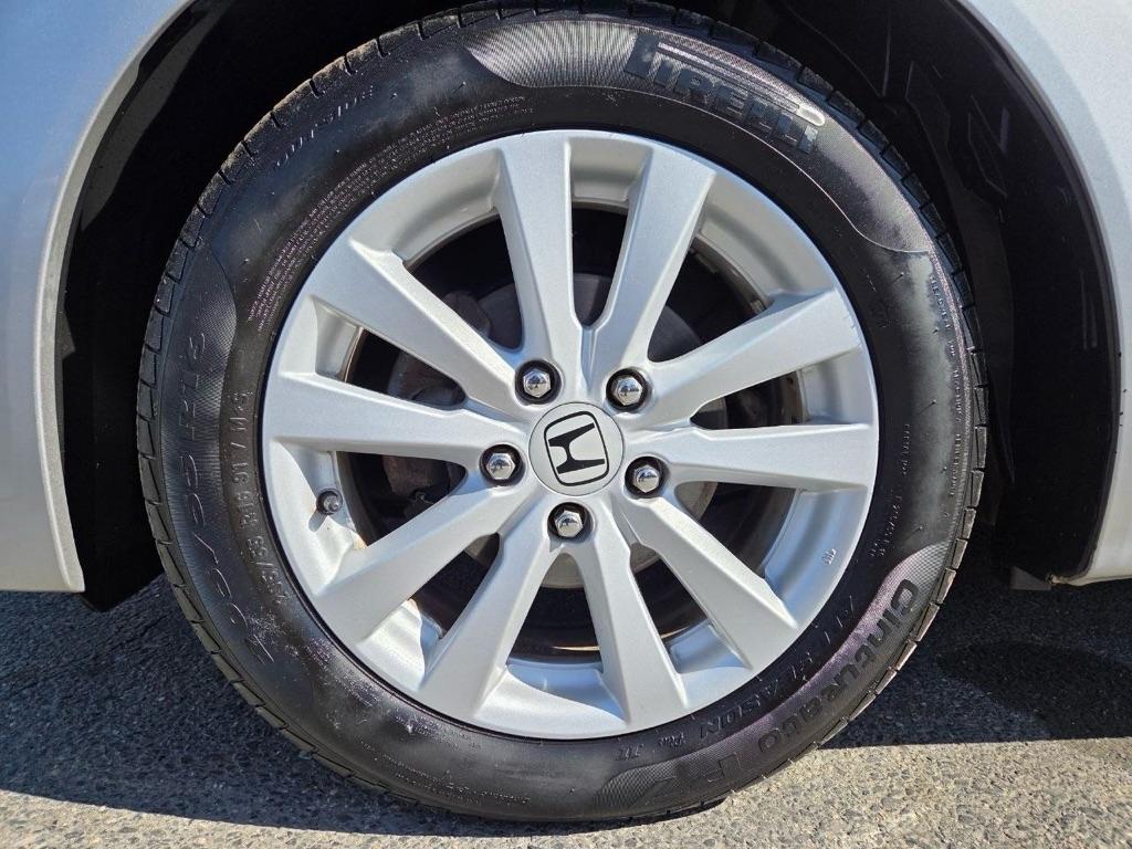 Honda Civic EX-L Sedan 5-Speed AT 2012
