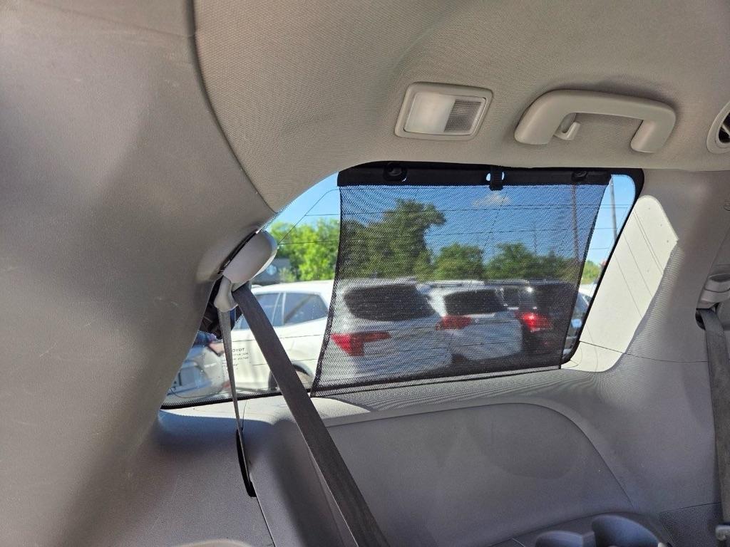 Toyota Sienna XLE 7-Passenger AWD 2017
