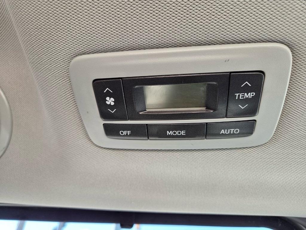 Toyota Sienna XLE 7-Passenger AWD 2017