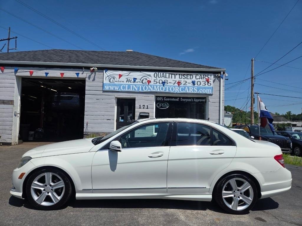 Mercedes-Benz C-Class C300 4MATIC Sport Sedan 2011