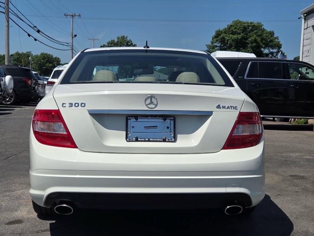Mercedes-Benz C-Class C300 4MATIC Sport Sedan 2011
