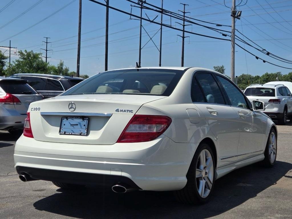 Mercedes-Benz C-Class C300 4MATIC Sport Sedan 2011