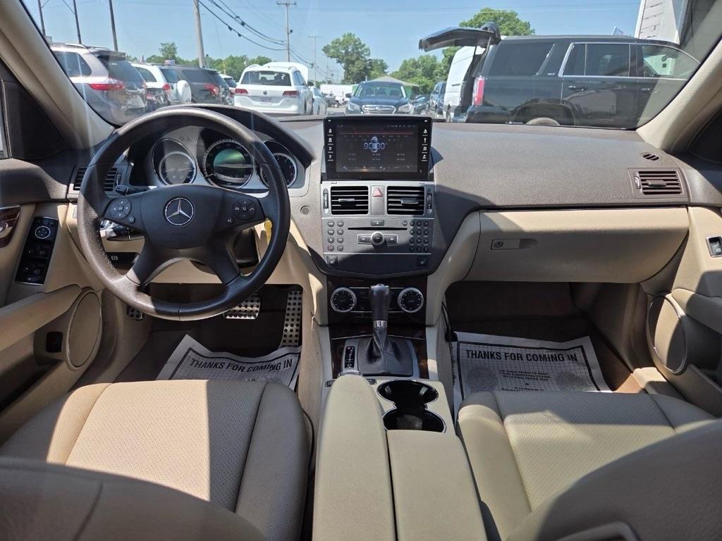 Mercedes-Benz C-Class C300 4MATIC Sport Sedan 2011