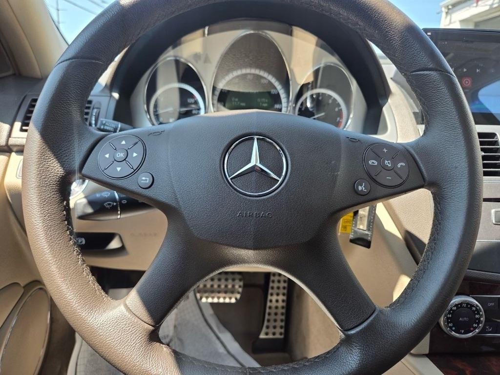 Mercedes-Benz C-Class C300 4MATIC Sport Sedan 2011