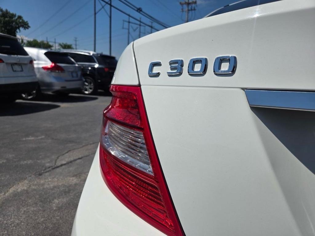Mercedes-Benz C-Class C300 4MATIC Sport Sedan 2011