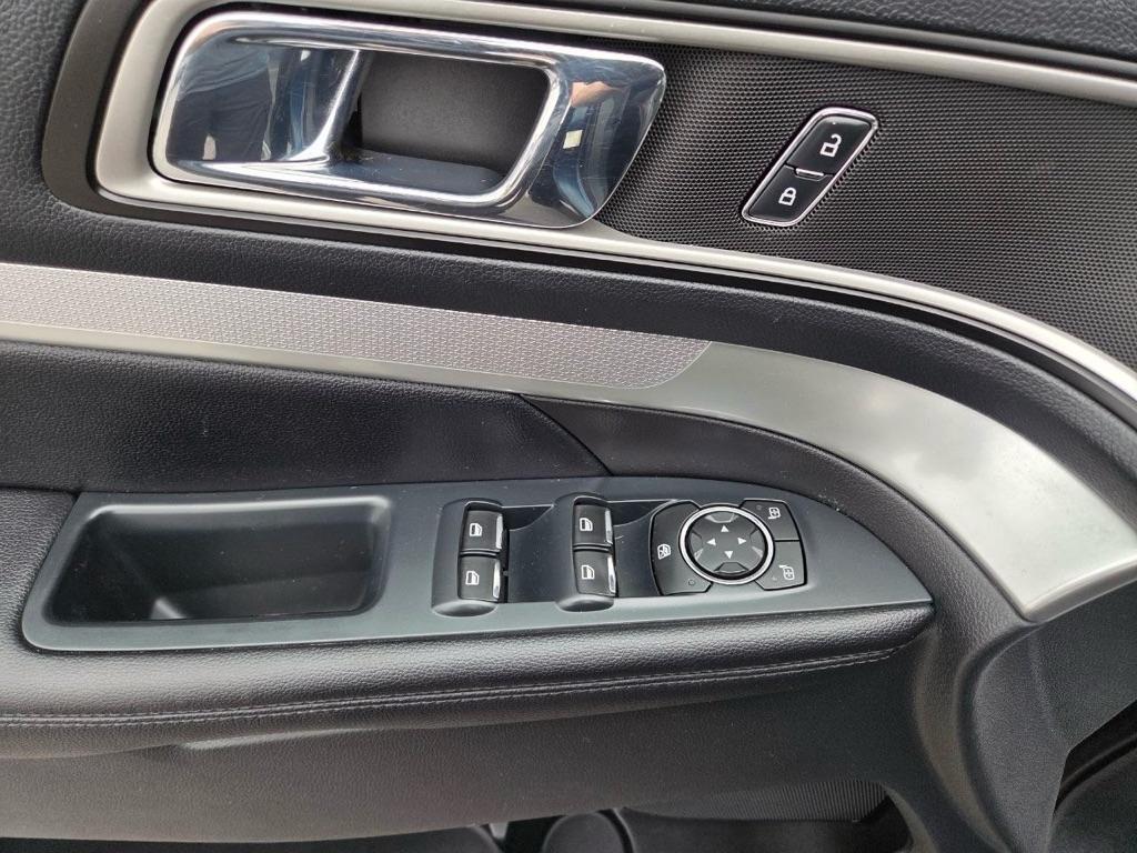 Ford Explorer XLT 4WD 2016