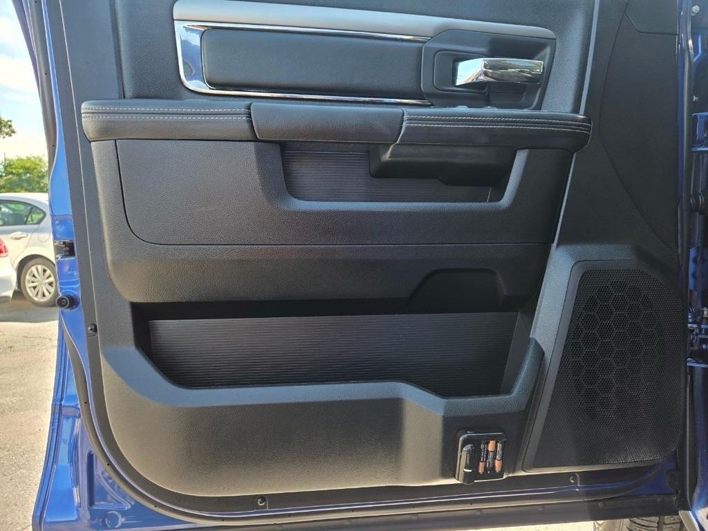 RAM 1500 Sport Crew Cab SWB 4WD 2014