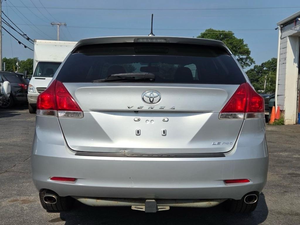 Toyota Venza LE V6 AWD 2012