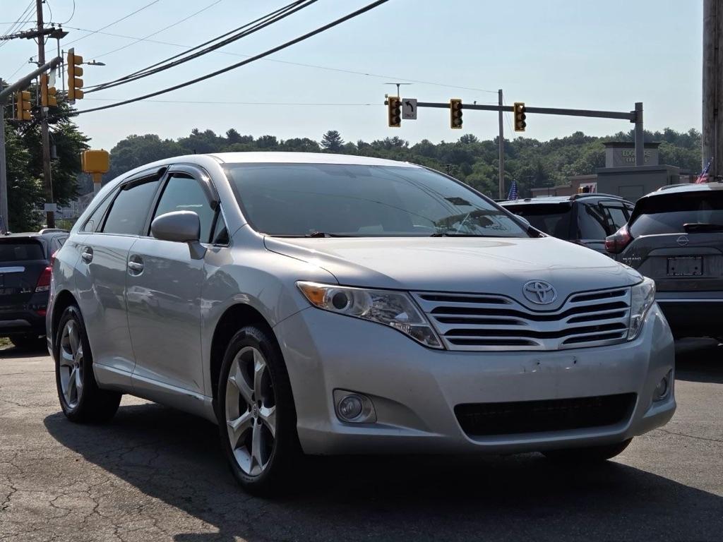 Toyota Venza LE V6 AWD 2012