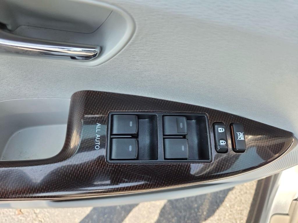 Toyota Venza LE V6 AWD 2012