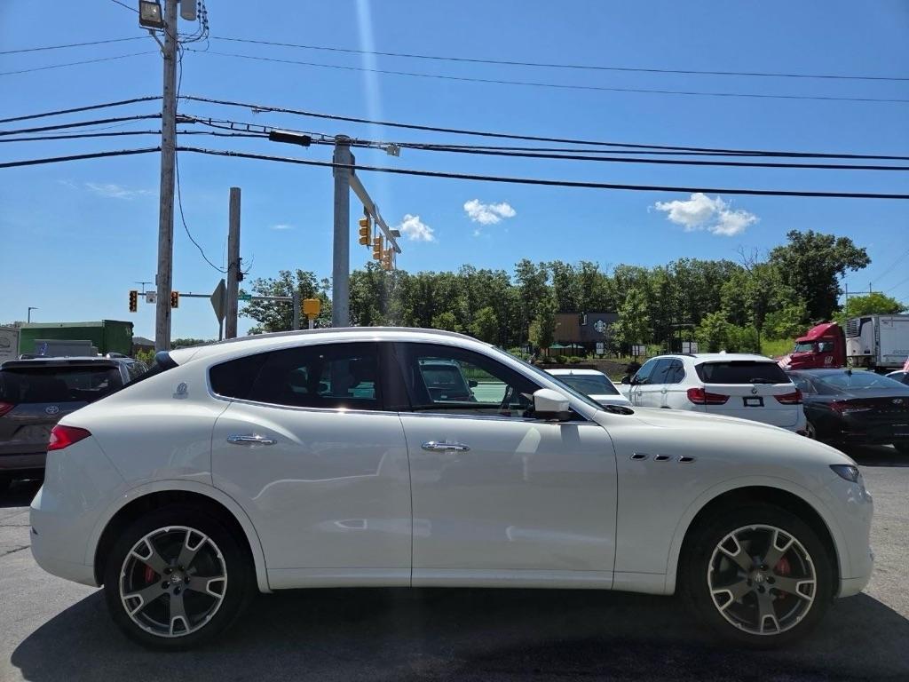 Maserati Levante Base 2017