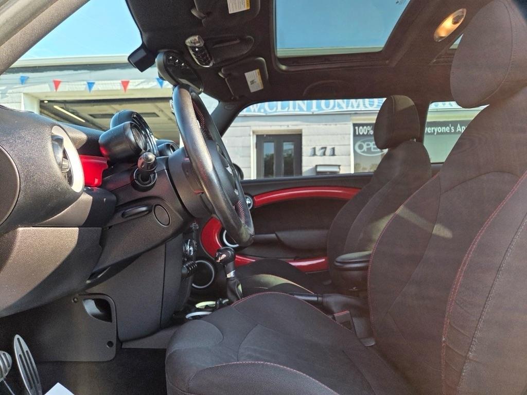 MINI Cooper John Cooper Works 2013