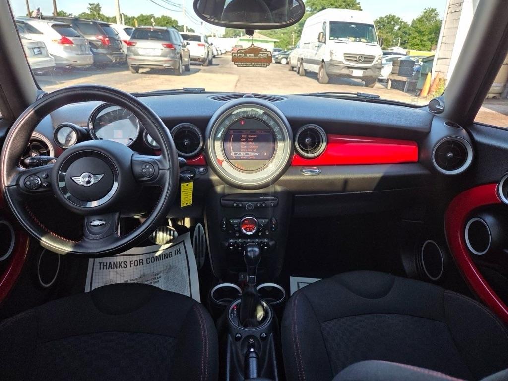 MINI Cooper John Cooper Works 2013