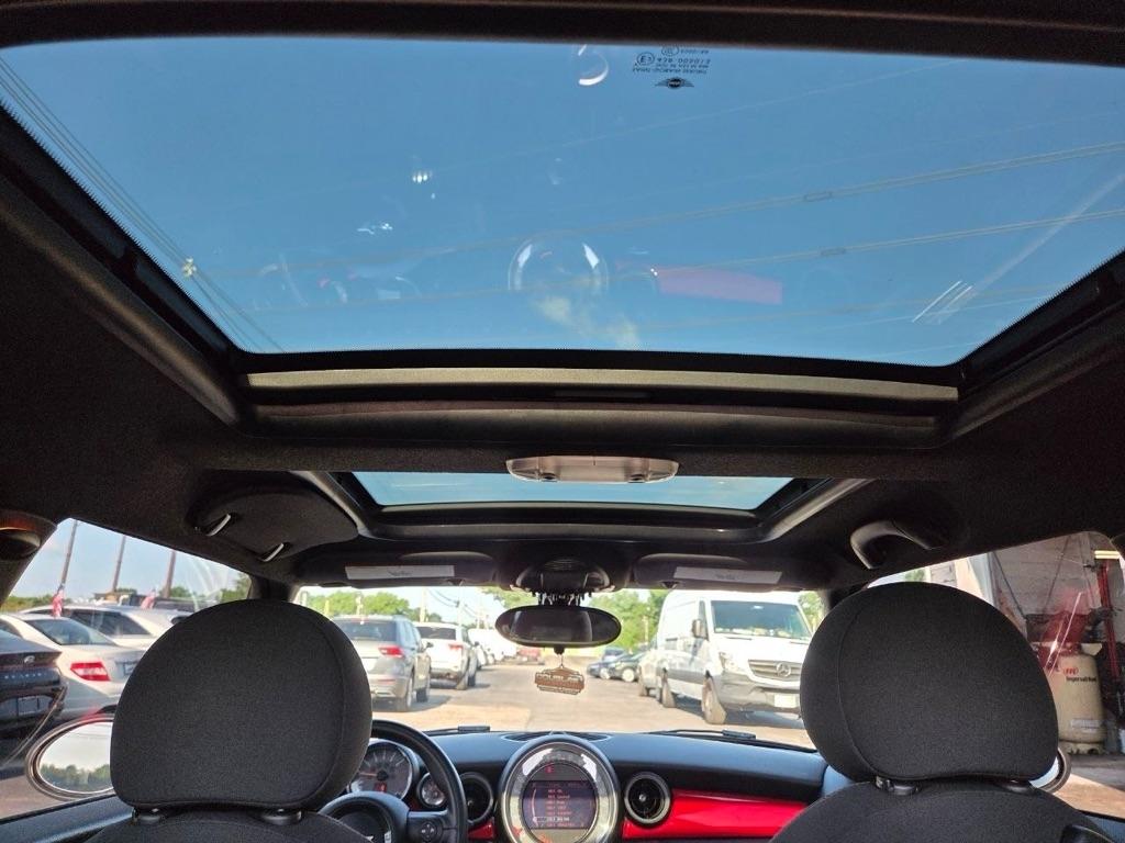 MINI Cooper John Cooper Works 2013