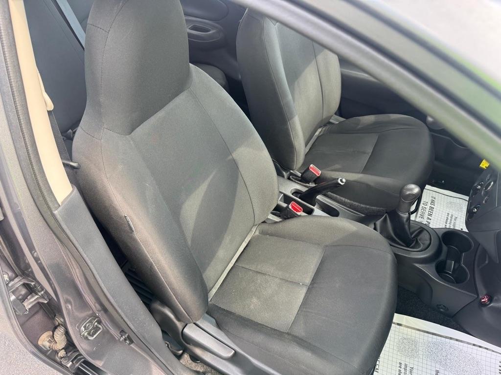 Nissan Versa 1.6 S 5M 2017
