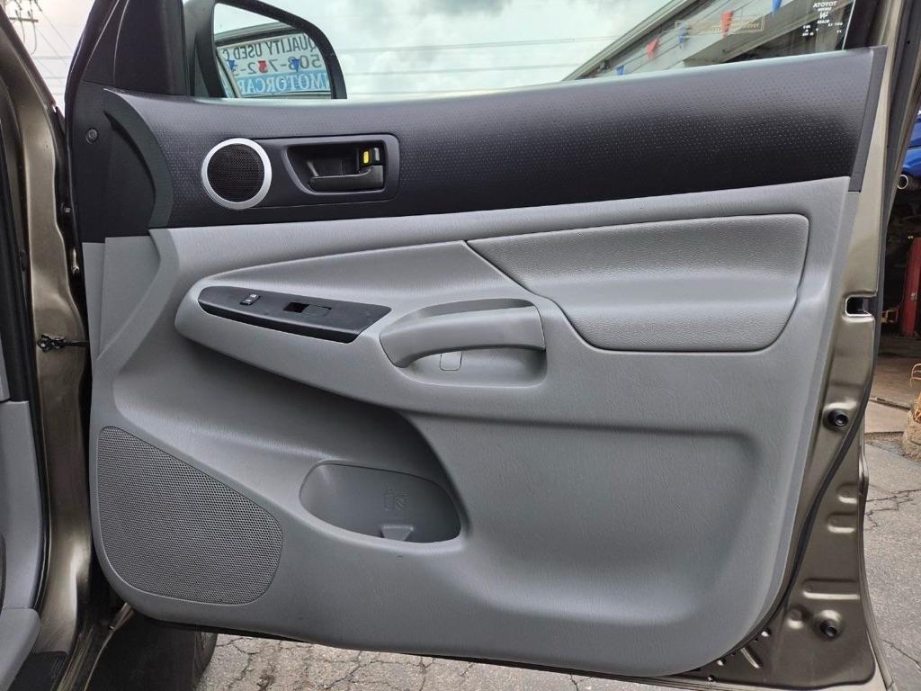 Toyota Tacoma Double Cab Long Bed V6 Auto 4WD 2013