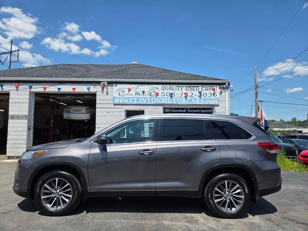 Toyota Highlander XLE AWD V6 2019