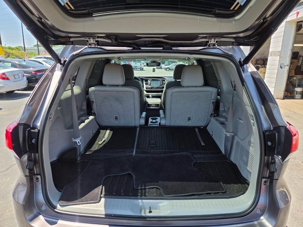Toyota Highlander XLE AWD V6 2019