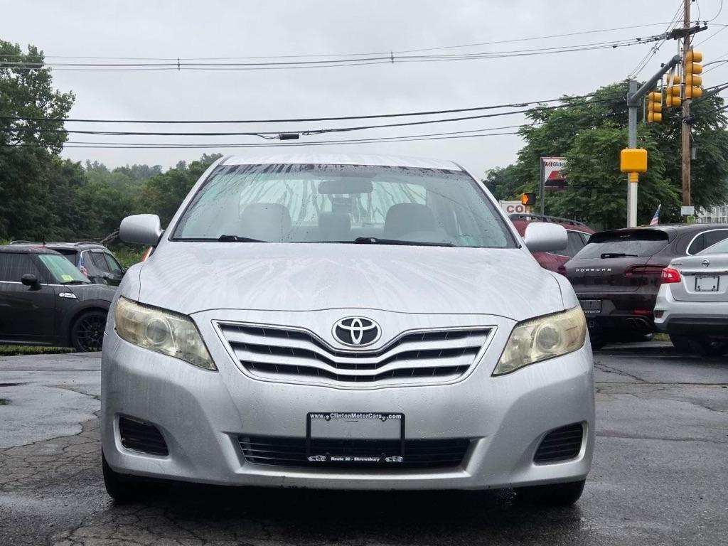 Toyota Camry Base 6-Spd AT 2011