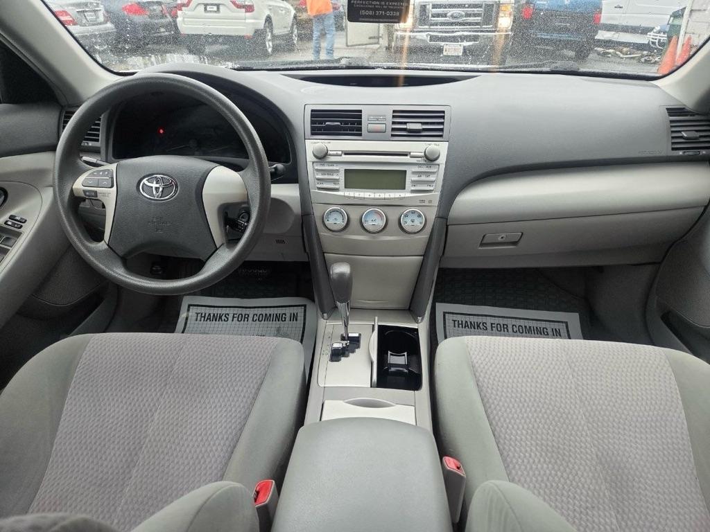 Toyota Camry Base 6-Spd AT 2011