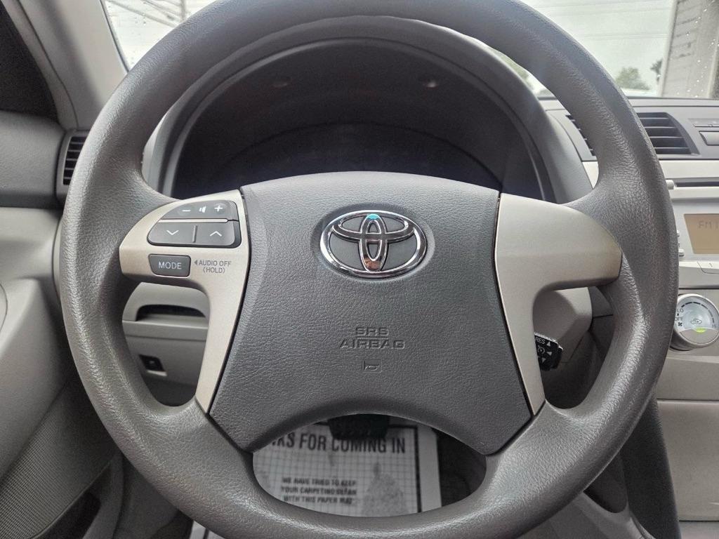 Toyota Camry Base 6-Spd AT 2011