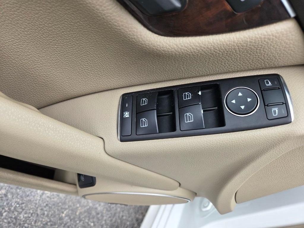 Mercedes-Benz C-Class C300 4MATIC Sport Sedan 2014