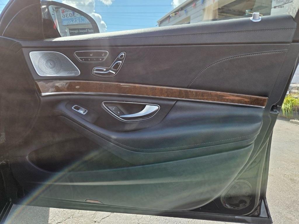 Mercedes-Benz S-Class S550 4MATIC 2014