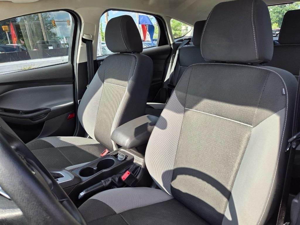 Ford Focus SE Hatch 2014