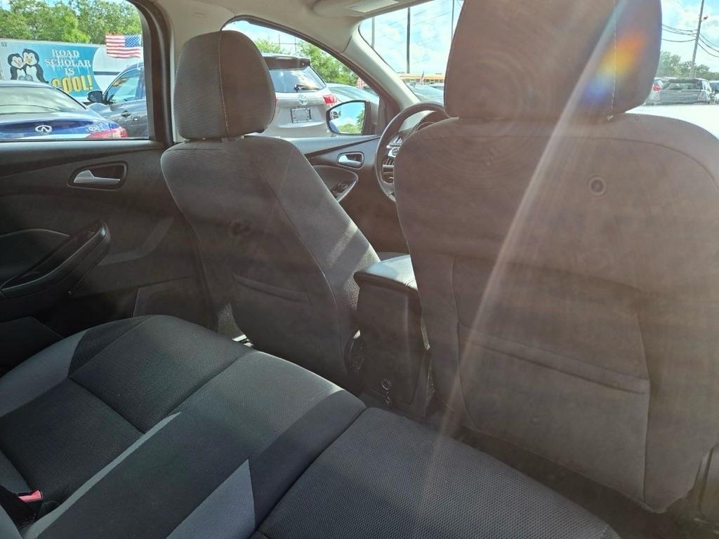 Ford Focus SE Hatch 2014
