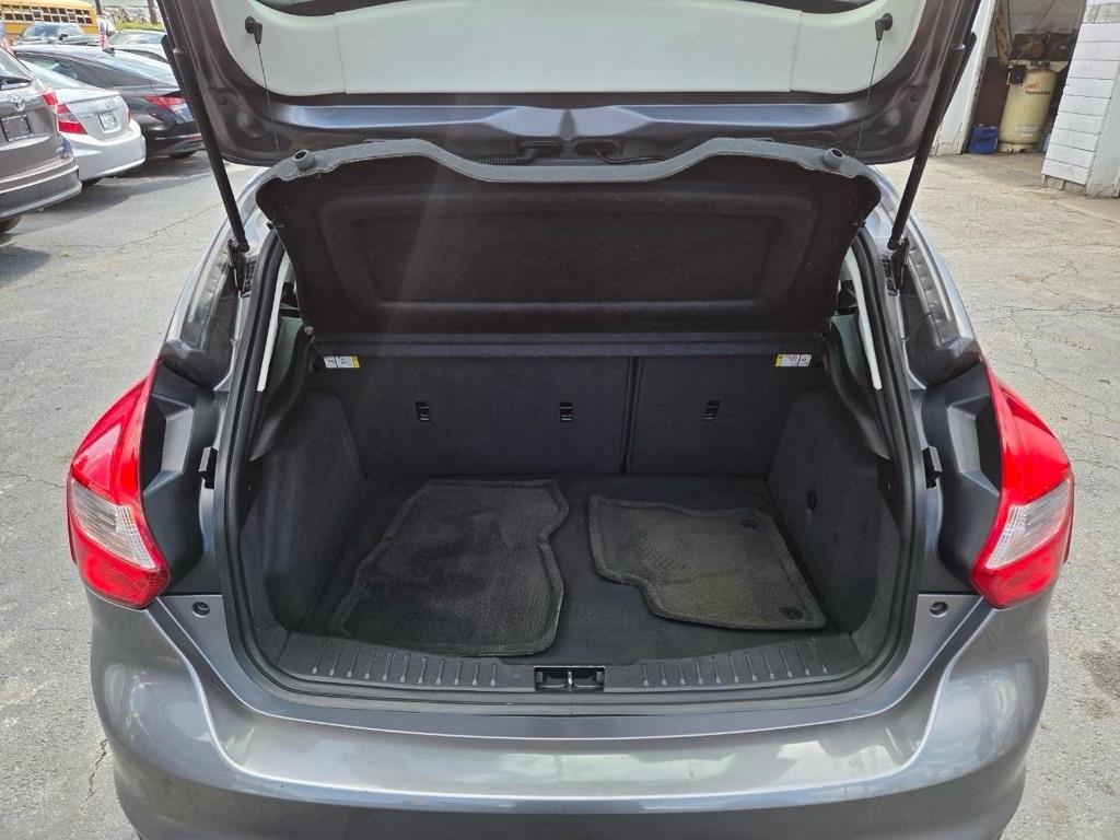 Ford Focus SE Hatch 2014
