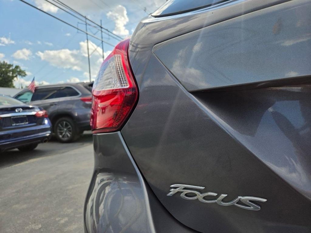Ford Focus SE Hatch 2014