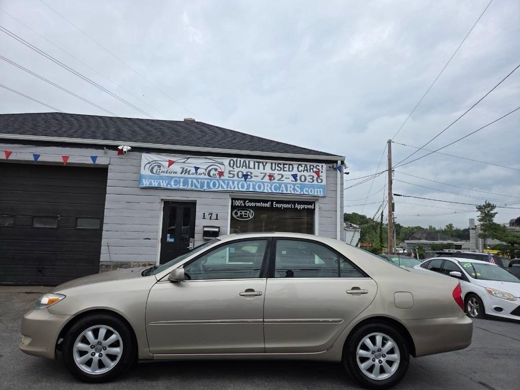 Toyota Camry LE V6 2002