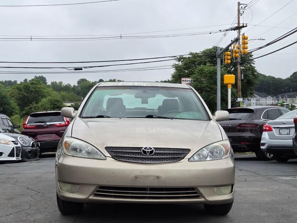 Toyota Camry LE V6 2002