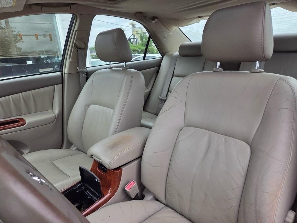 Toyota Camry LE V6 2002