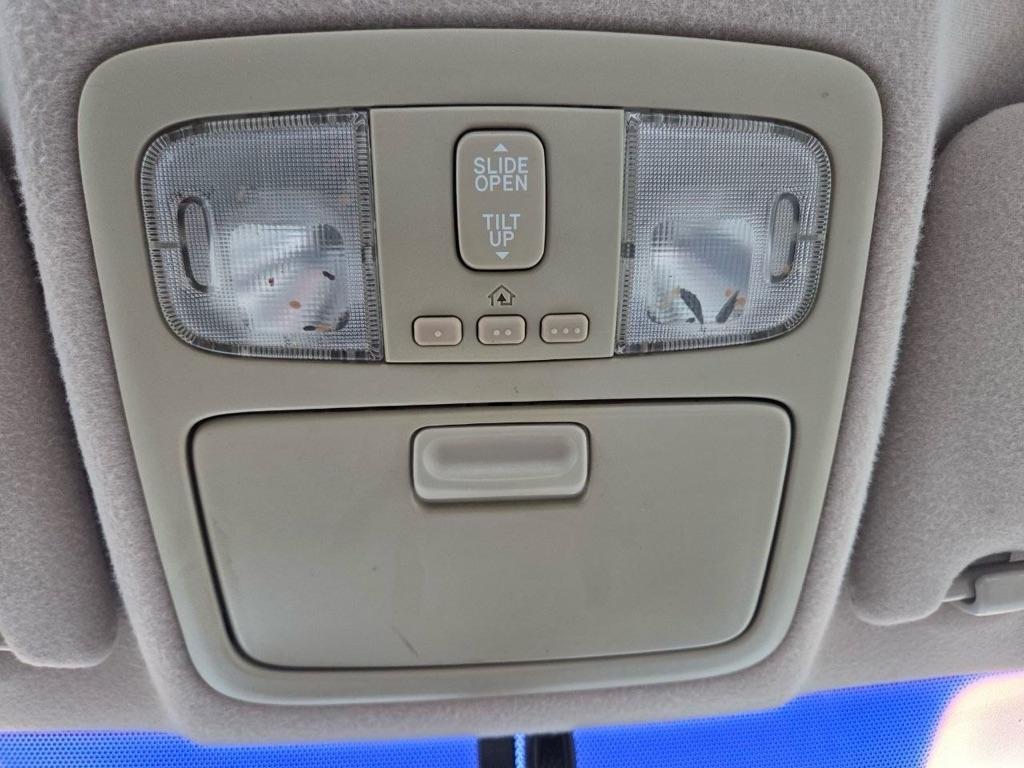 Toyota Camry LE V6 2002