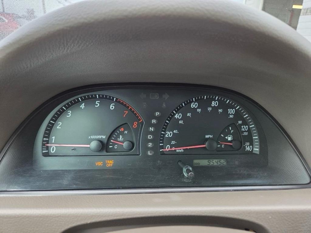 Toyota Camry LE V6 2002