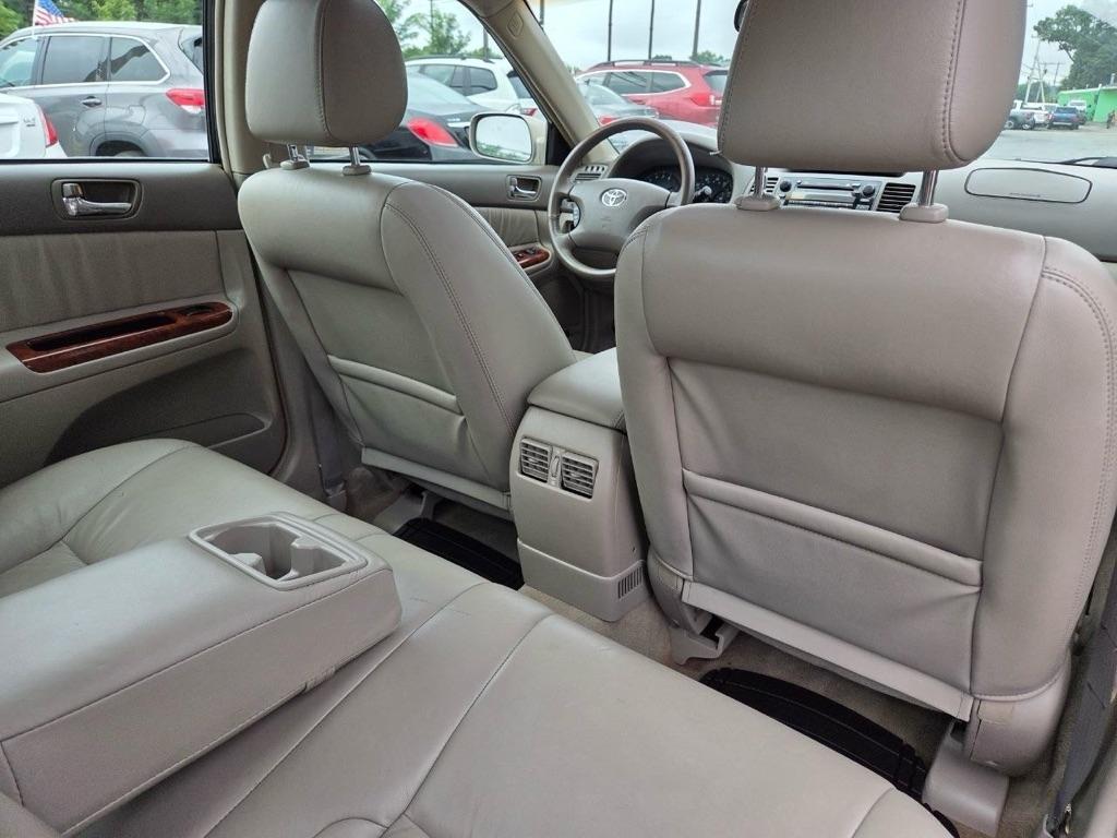Toyota Camry LE V6 2002