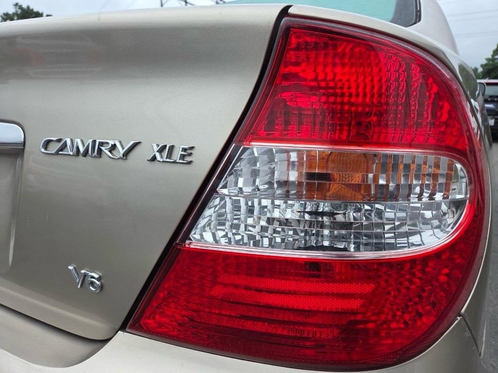 Toyota Camry LE V6 2002