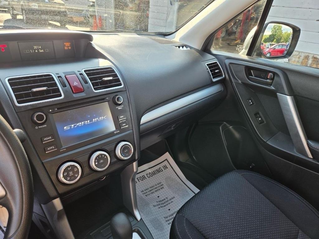 Subaru Forester 2.5i Premium PZEV CVT 2016