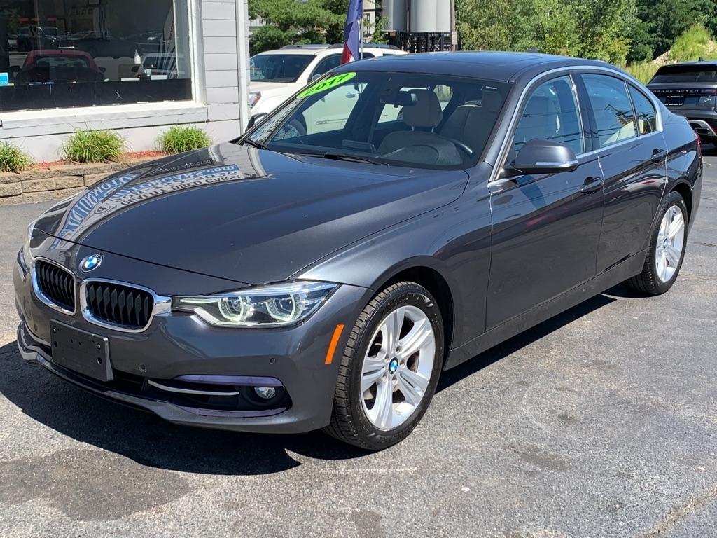 BMW 3-Series 330i xDrive SULEV Sedan 2017